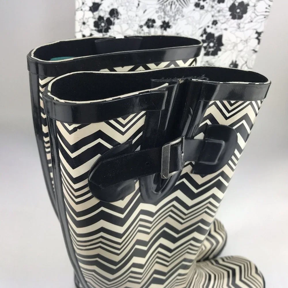 CL By Laundry Chevron Rain Boots Black Beige Size‎ 6